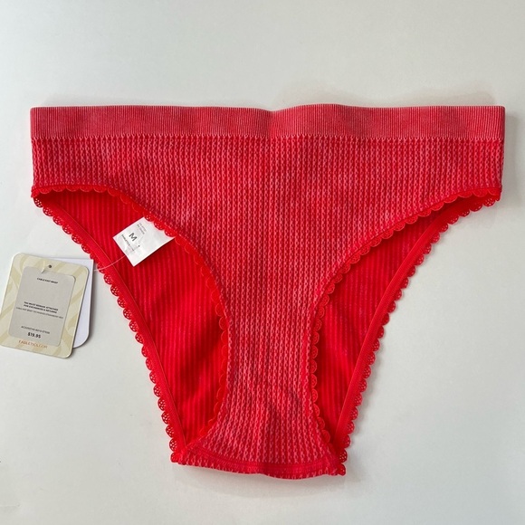 Fabletics Cable Knit Bralette and Brief Set Color Washed Strawberry Red Size Med - Picture 8 of 13
